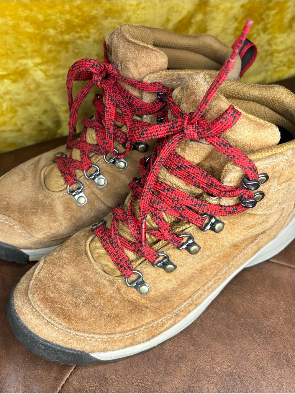 Danner Adrika Tan Suede Hiking Boots, W size 8 - Picture 3 of 5